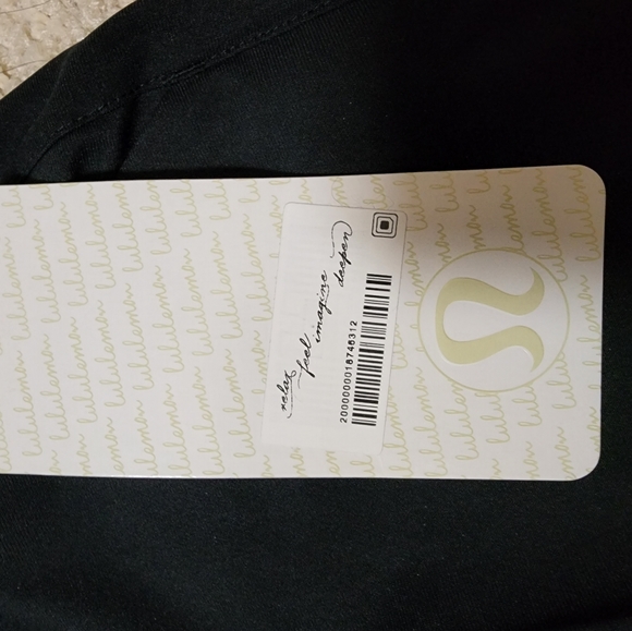 Lululemon Long Story Short Shorts Black Pleat Size 4 NWT - Picture 6 of 10